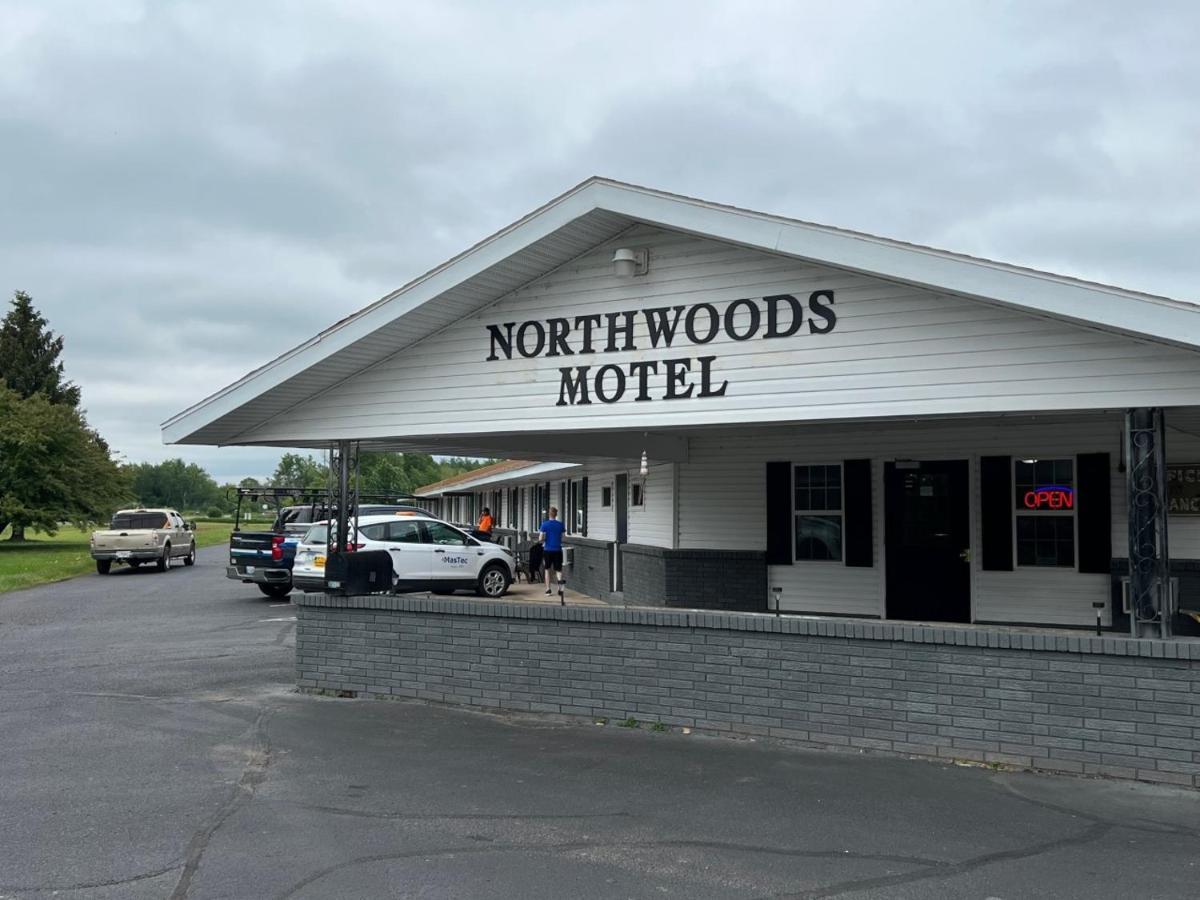 Northwoods Motel Ladysmith Exteriér fotografie